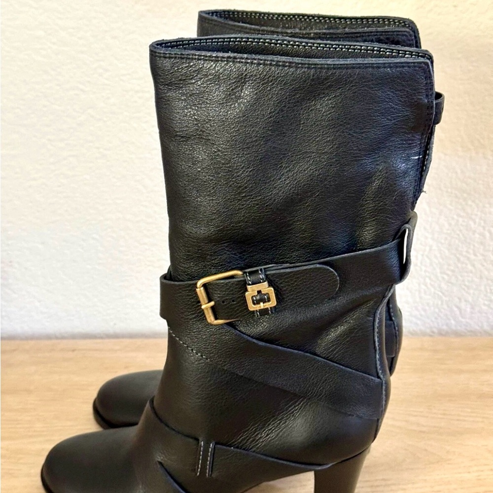 Chloe Black Leather Heeled Boots - Picture 2 of 10